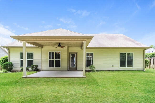 Building Photo - Spacious 4-Bedroom Home in Grovetown, GA