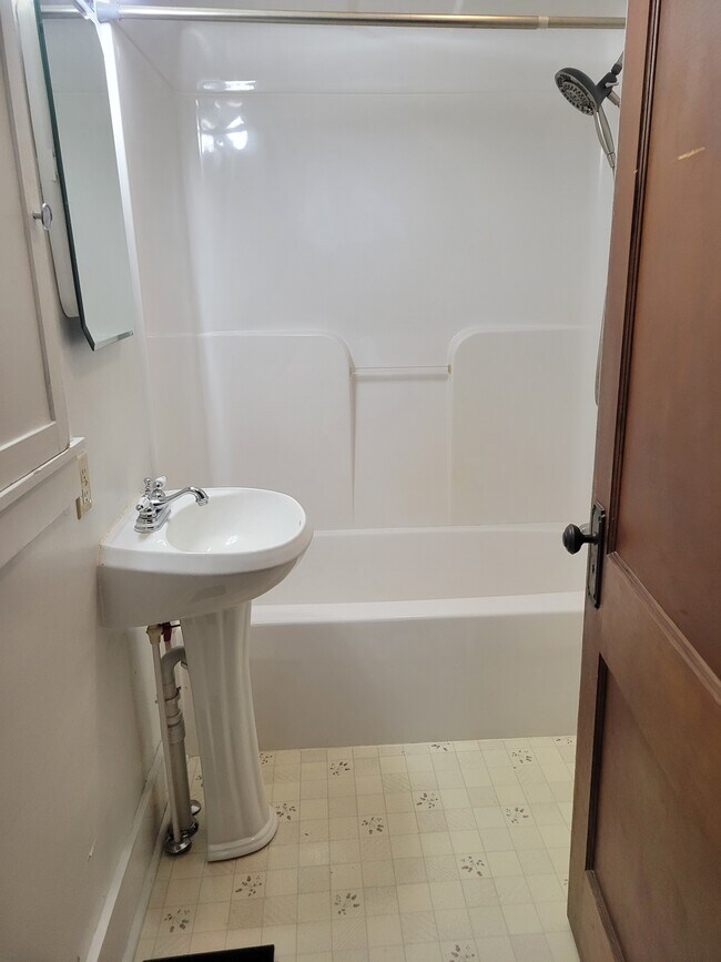 Building Photo - 8782 W 400 N 27