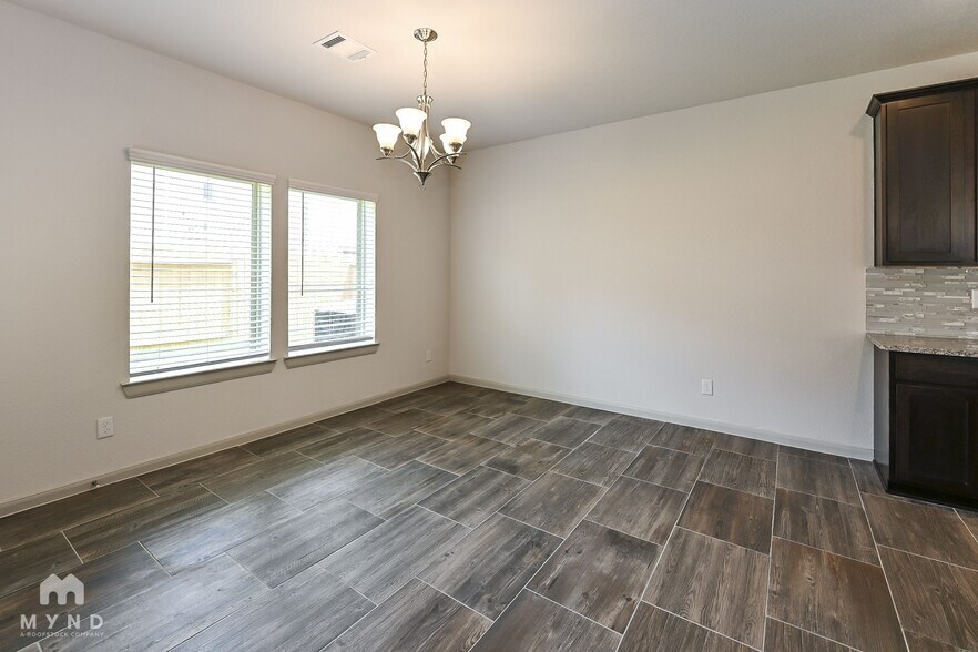 Building Photo - 7939 Fijian Cypress Dr