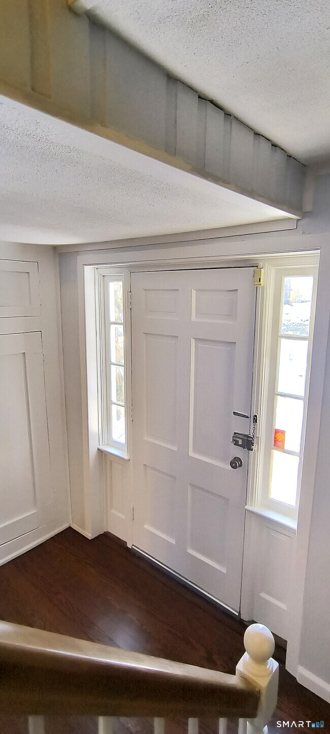 Building Photo - 21b Hoydens Hill Rd