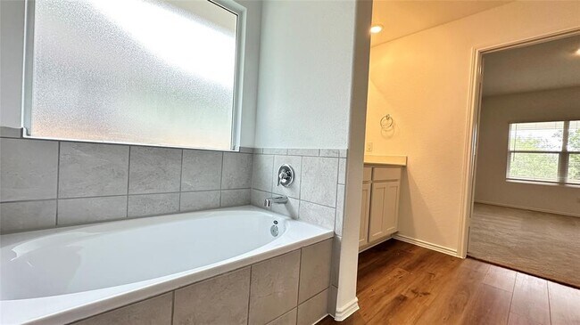 Building Photo - 170 Tofalla