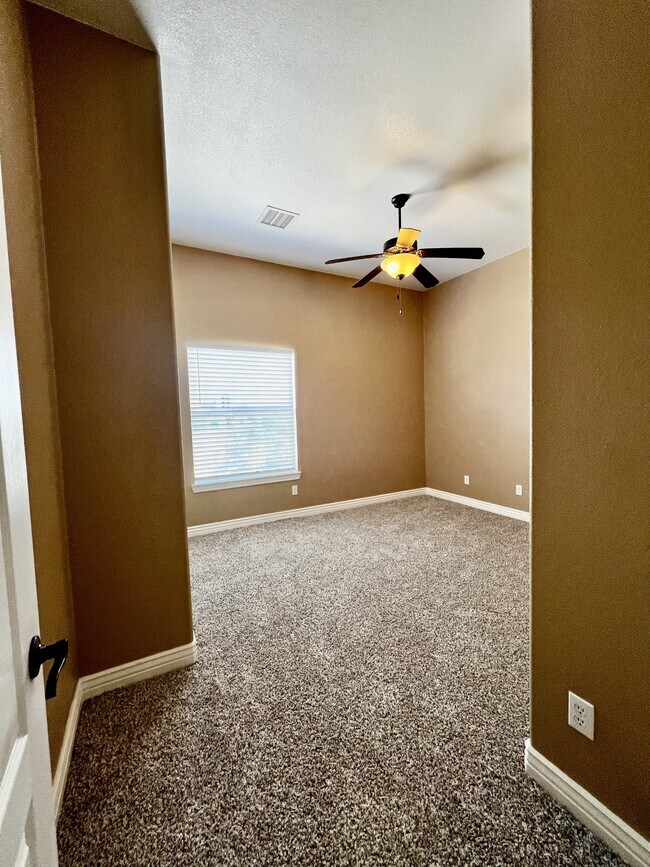Building Photo - 3727 Grand Bahamas Dr