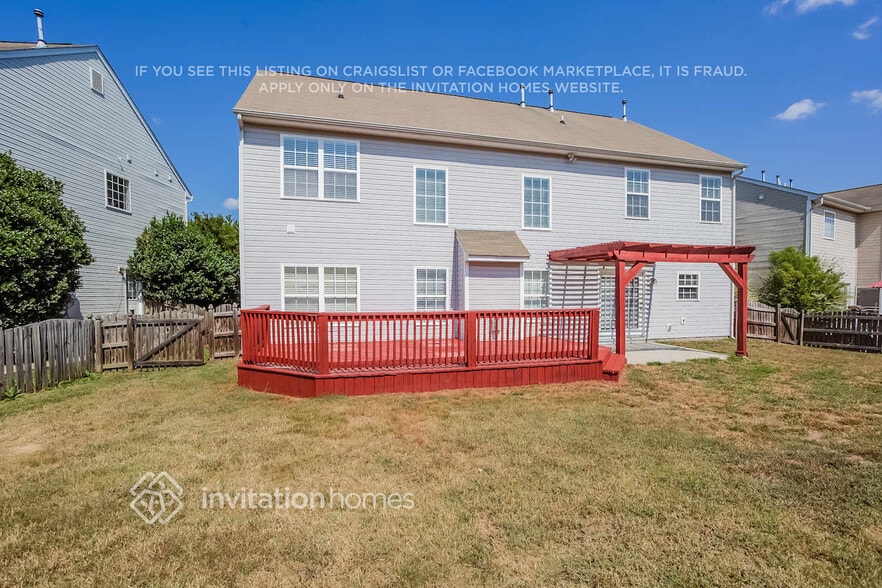 Building Photo - 5817 Lindley Crescent Dr