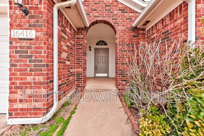 Building Photo - 16416 Oconee Creek Dr