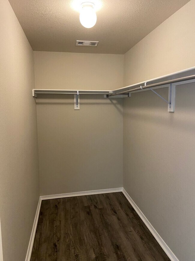 Building Photo - *Start 2026 Rent FREE!* Four Bedroom | Two Bathroom in Jonesboro