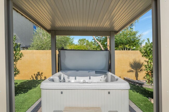 Building Photo - Single Story with a  Covered Spa, Cover Pa...