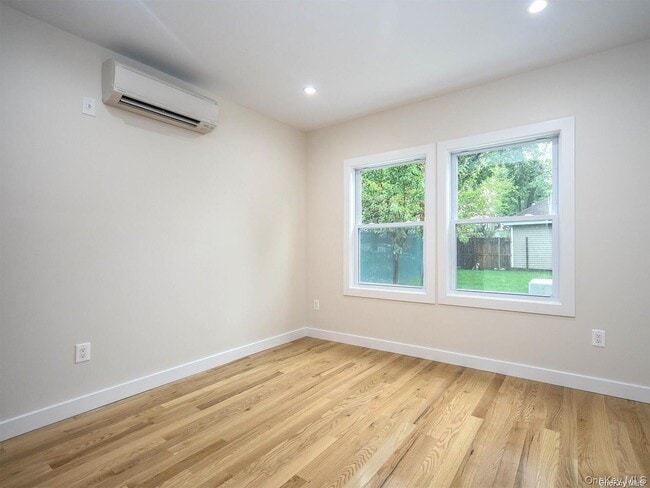 Building Photo - 4 S 8th St