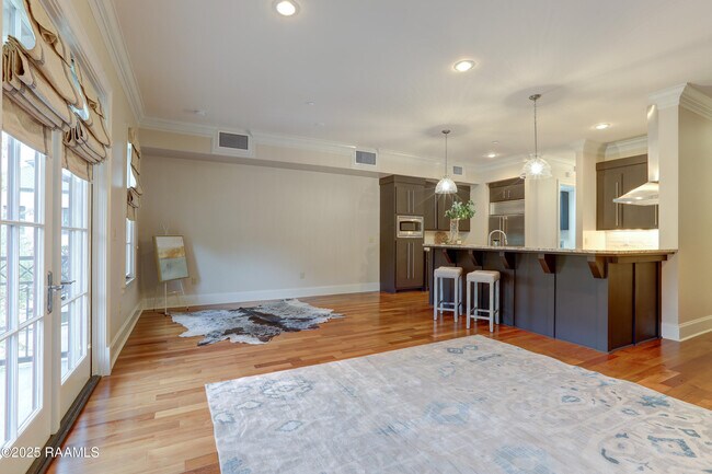 Building Photo - 605 Silverstone Rd