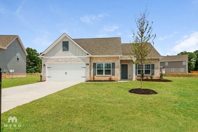 Building Photo - 3359 Bridgewood Dr