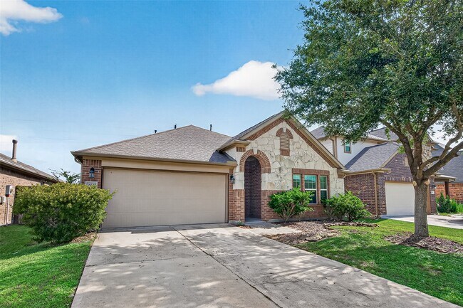 Building Photo - 26602 Yukon Straight Dr