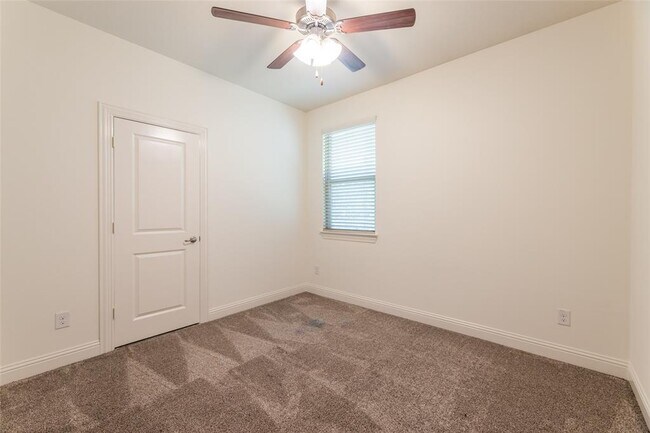 Building Photo - 7105 Wildflower Wy