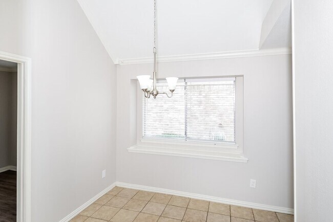 Building Photo - 4906 Temple Bell Dr