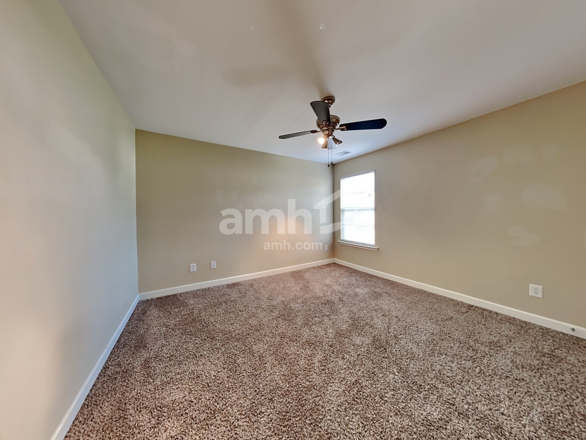Building Photo - 117 Longford Dr