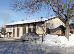 Building Photo - Park / Arlington Avenue