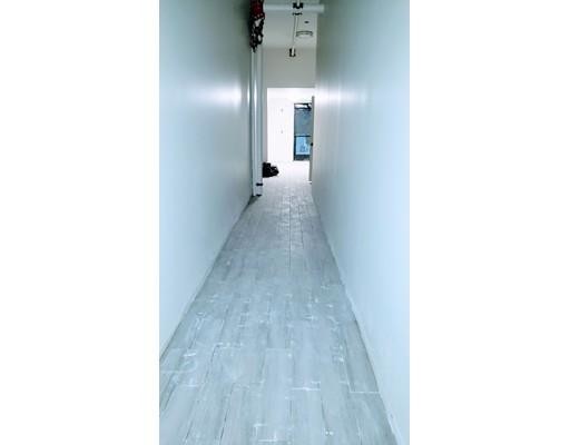 Building Photo - 82 Concord St