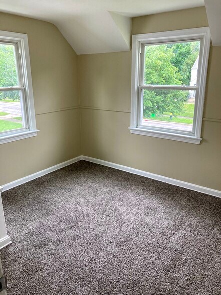 Bedroom 3 - 1121 Winston Rd