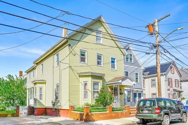 Building Photo - 43 Sargent Ave