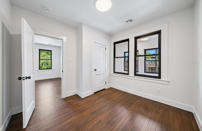 Building Photo - 235 Elmwood Ave