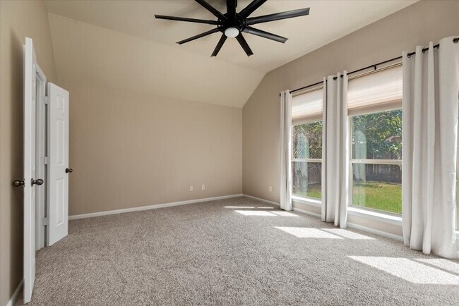 Building Photo - 26886 Treasures Ridge Dr