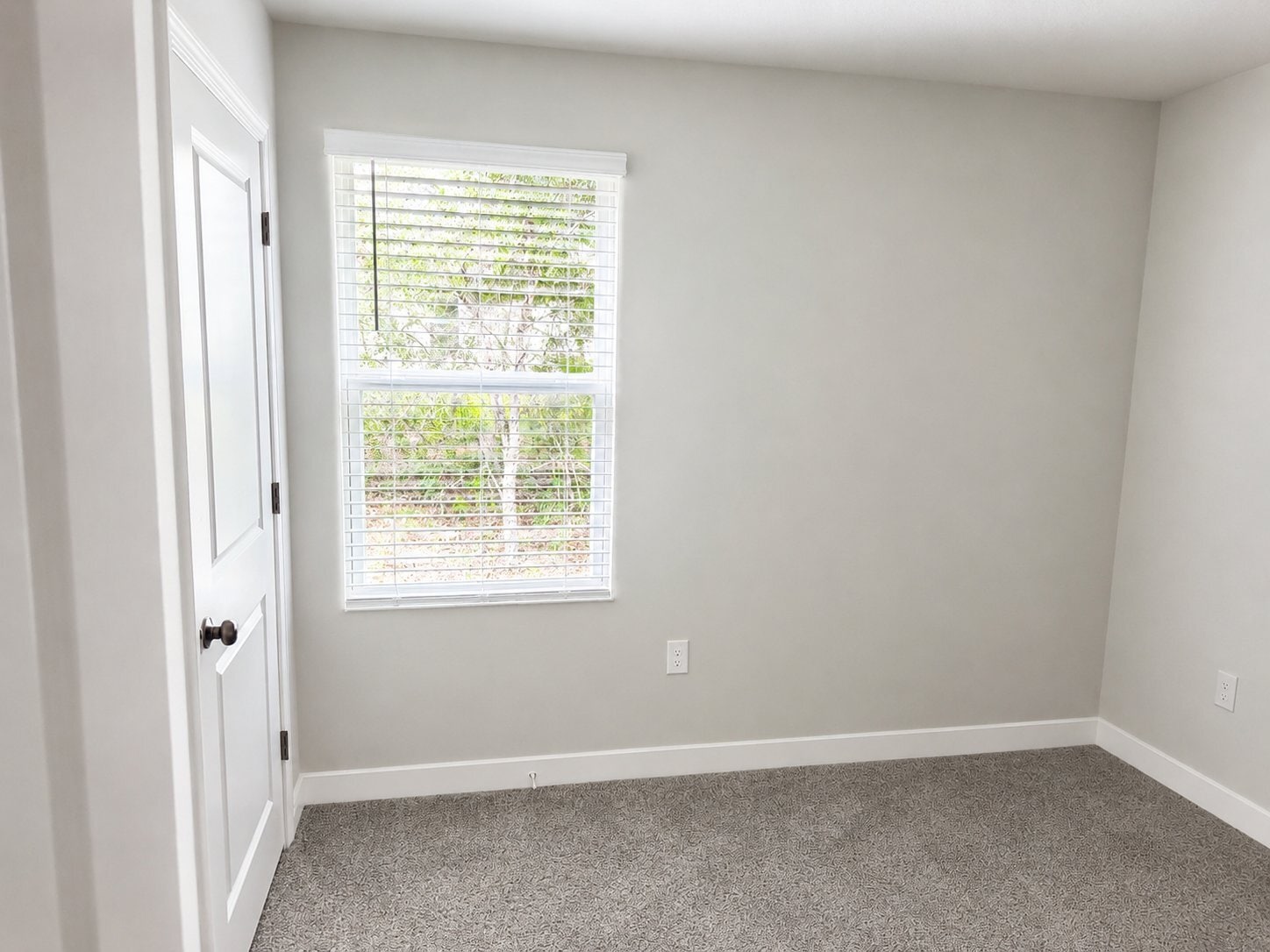 Building Photo - 1623 Trout Dr