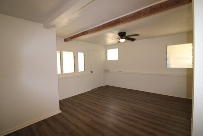 Building Photo - 85-869 Piliuka Pl