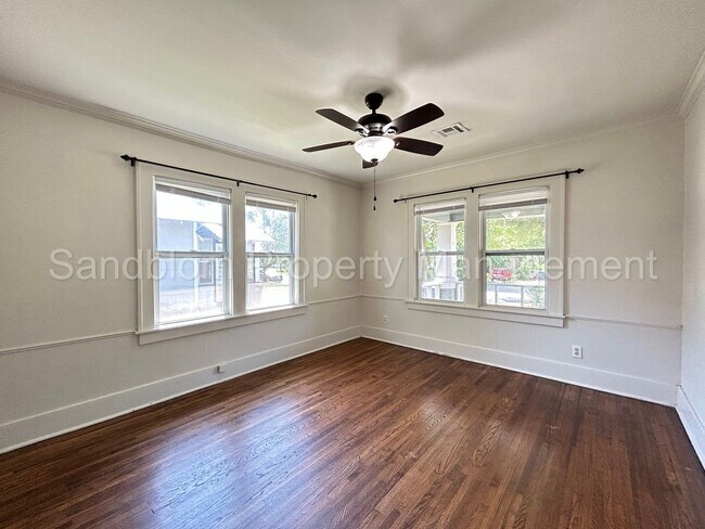 Building Photo - FOR LEASE | University of Tulsa | Availabl...