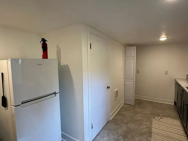 Building Photo - updated quality 4-bedroom, 2-bath home in Tacoma