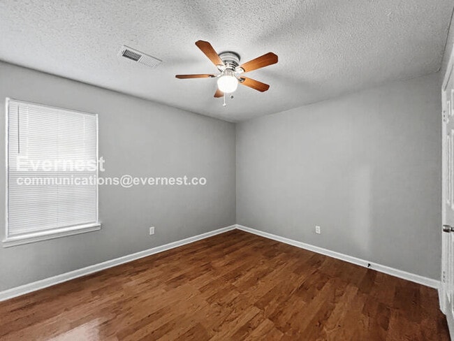 Building Photo - 6415 Riverdale Cove