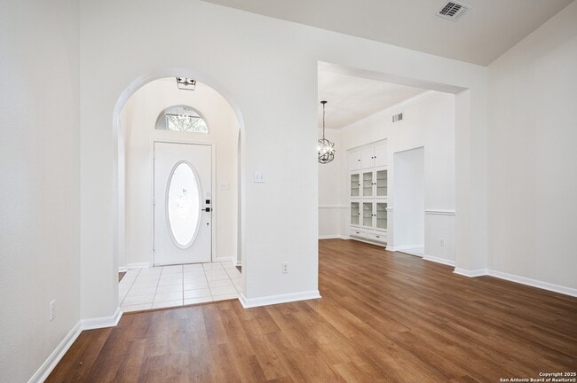 Building Photo - 963 River Rock