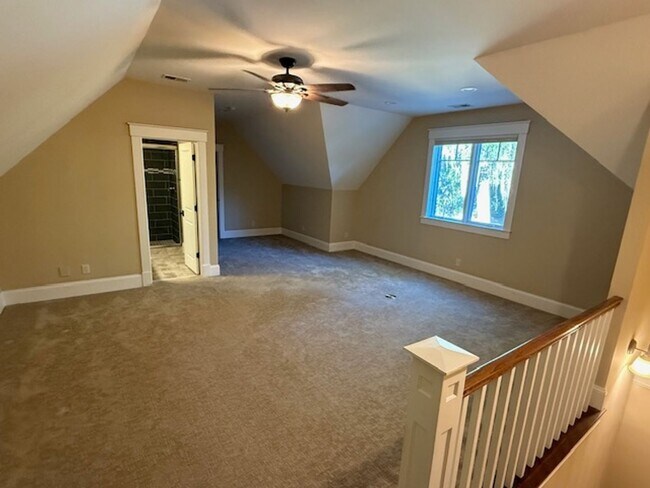 Building Photo - 128 Timber Ln