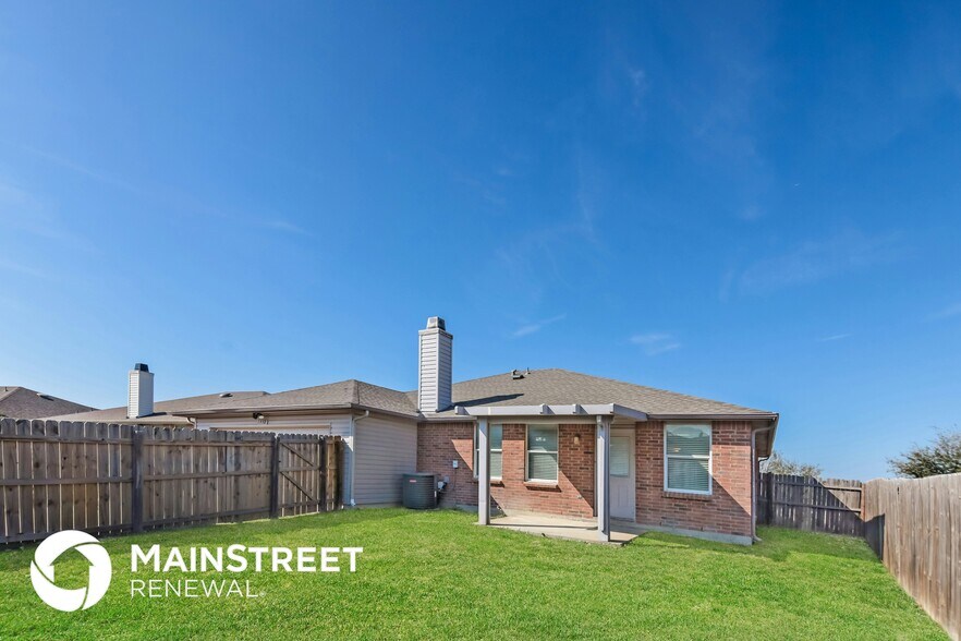 Building Photo - 1332 Nimitz Way