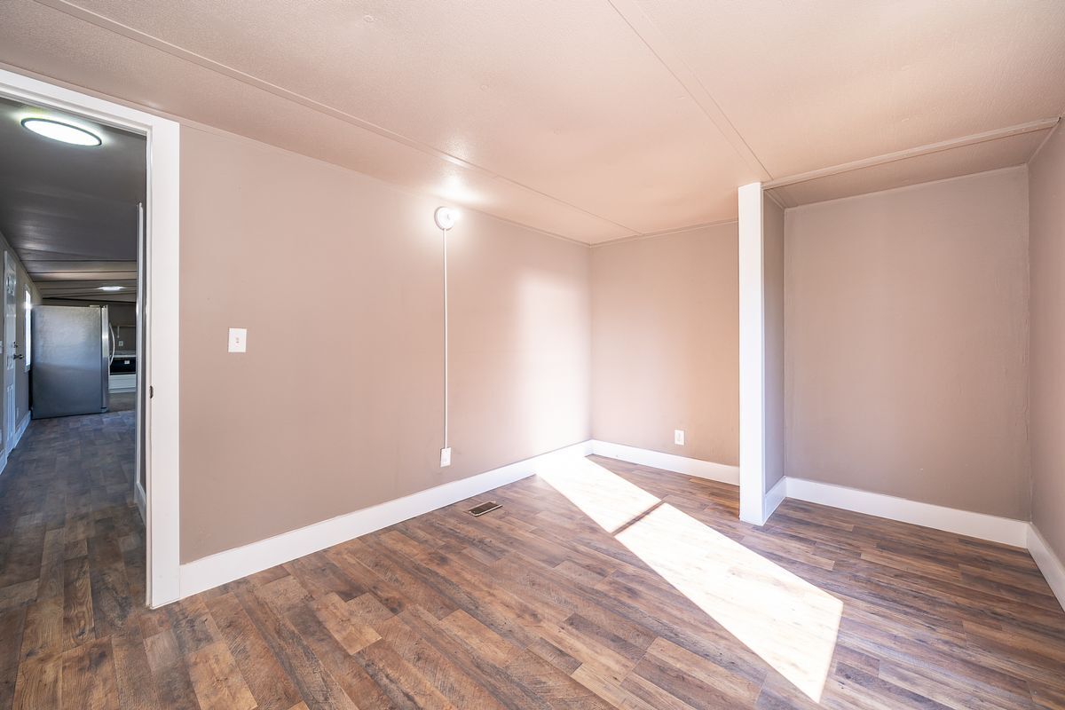 Building Photo - 101 Caroline Ave