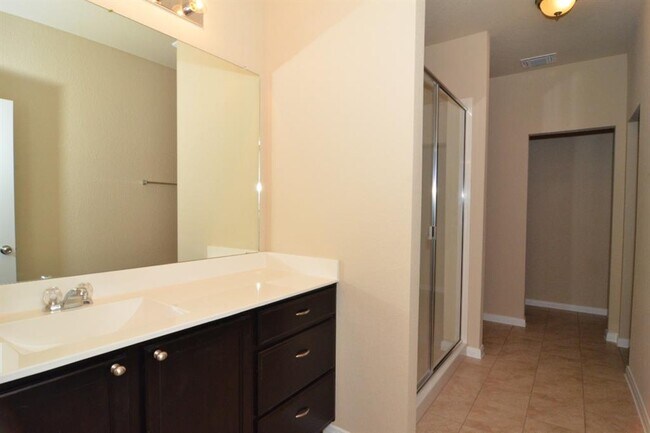 Building Photo - 261 Northern Flicker St