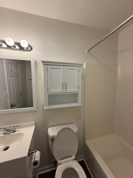 Building Photo - 3715 Perry Worth Rd