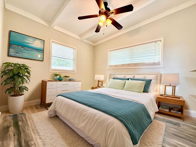 Building Photo - Charming updated 3Bedrooms 1Bath Home in p...