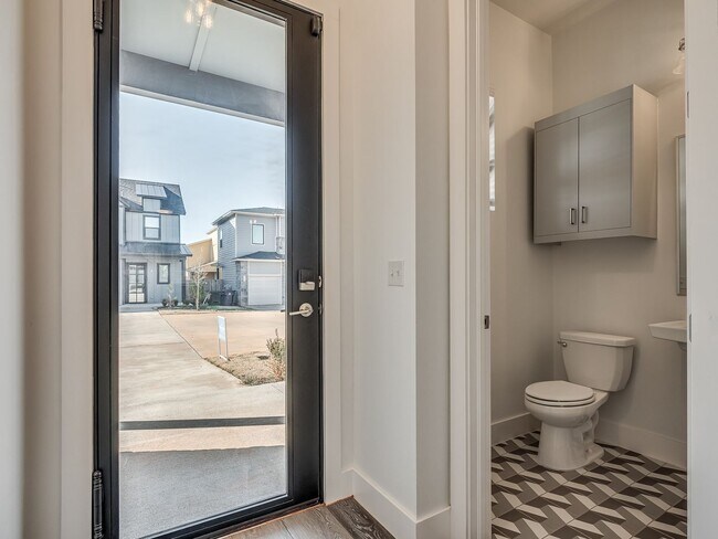 Building Photo - Beautiful New Construction Home in Oklahom...