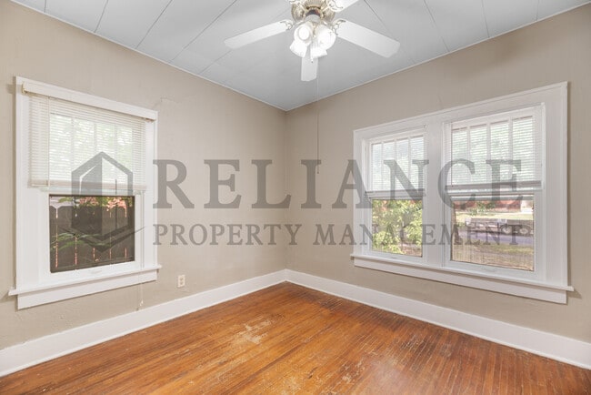 Building Photo - 607 N Lorraine Ave