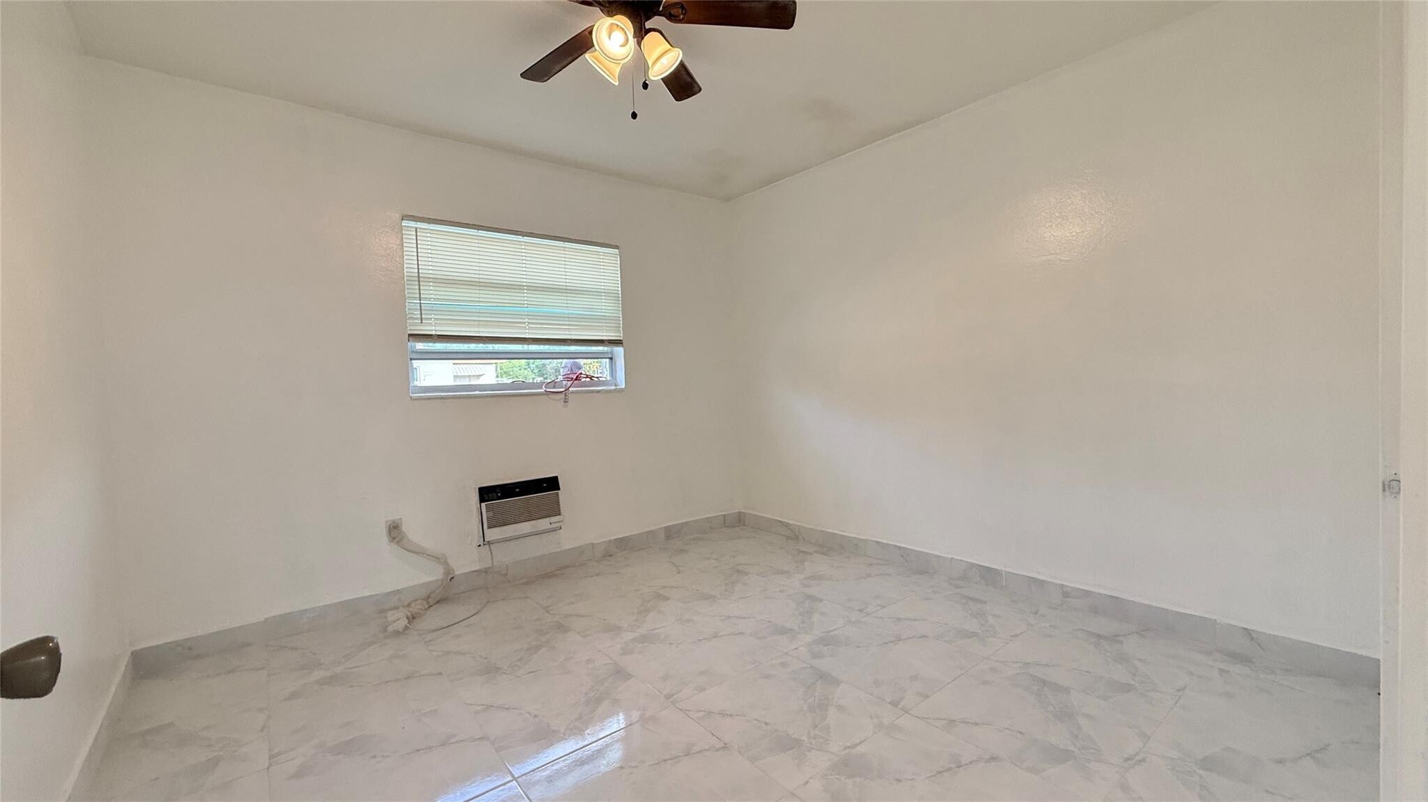 Building Photo - 832 NW 10th St