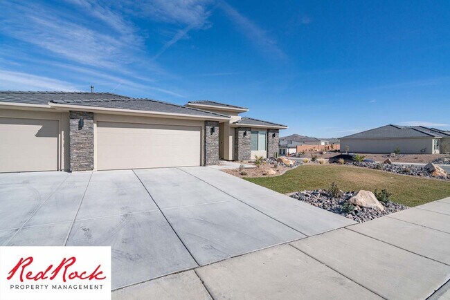 Building Photo - Incredible 3 Bedroom, 2 Bathroom Property ...