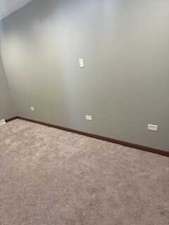 Building Photo - 3045 Rosemont Dr
