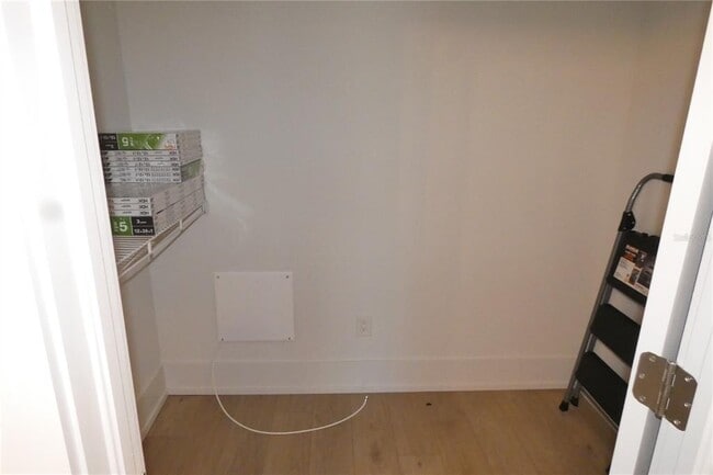 Building Photo - 610 1/2 14th St N