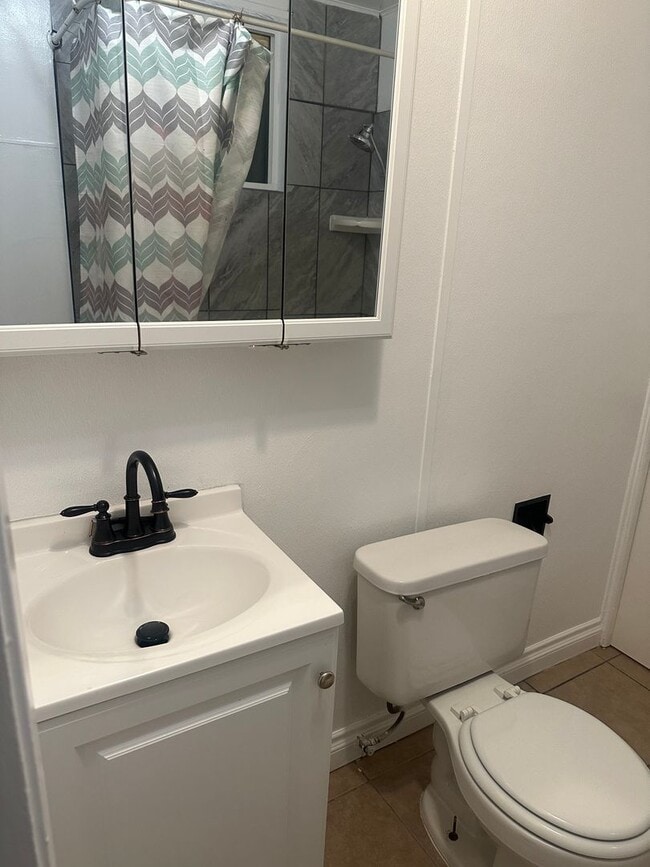 Building Photo - Charming 3-Bedroom Home with Detached Gara...