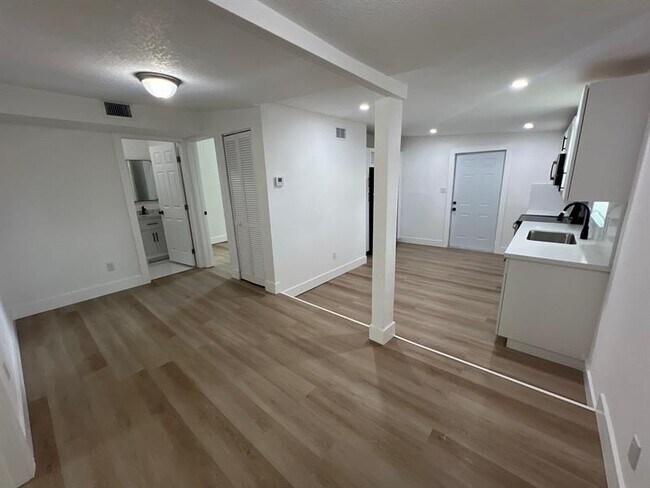 Building Photo - 10540 NW 28th Ave