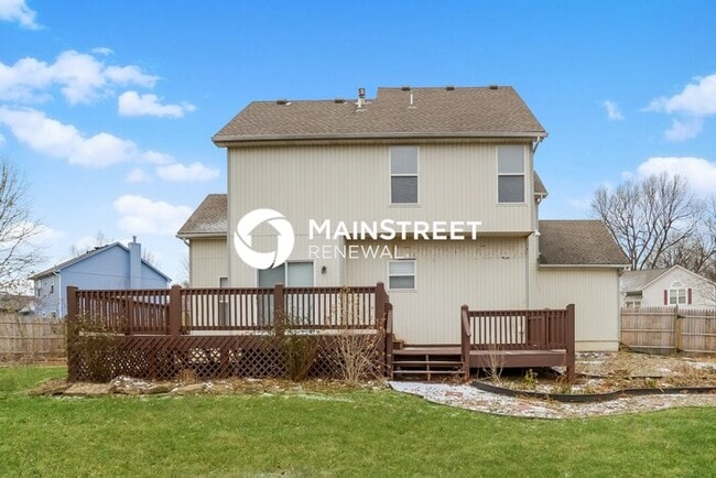Building Photo - 3 Bedroom Pet-Friendly Home in LEES SUMMIT, MO with Main Street Renewal