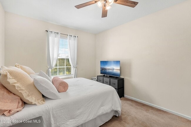 Building Photo - 2545 Revolution St