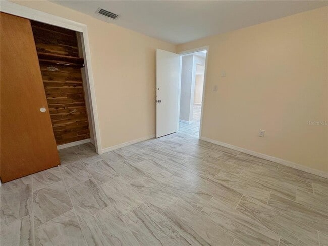 Building Photo - 3607 Cambridge St