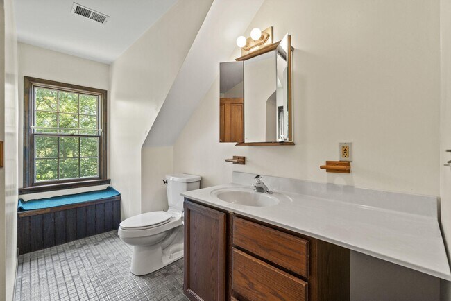 Building Photo - 12780 Chatter Brook Dr