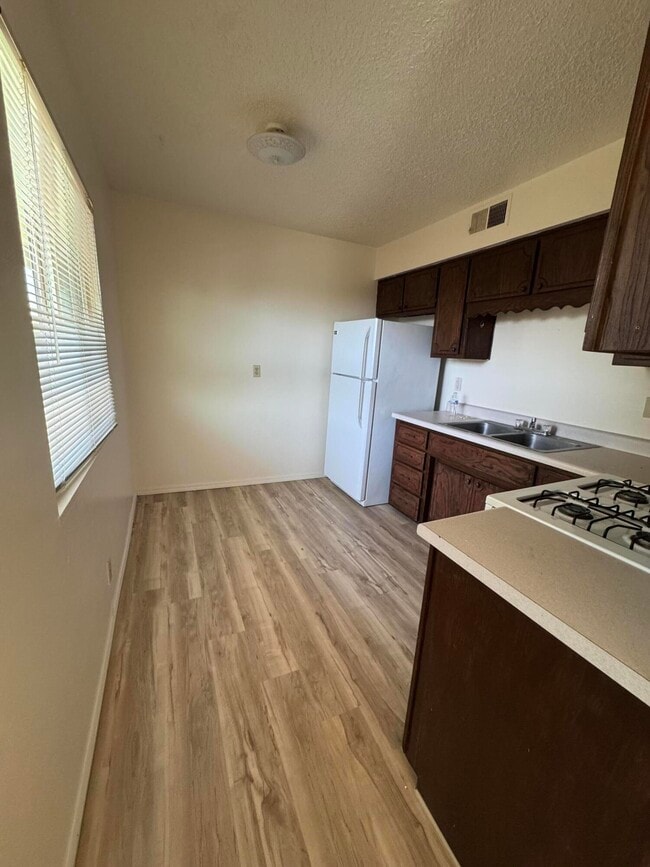 Building Photo - 13401 Fruit Ave NE