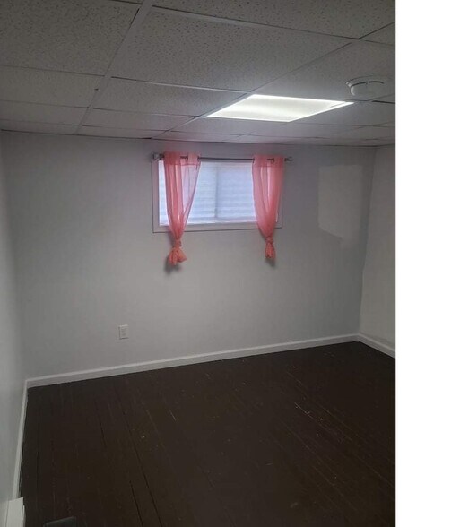 Building Photo - 1137 Lawton St