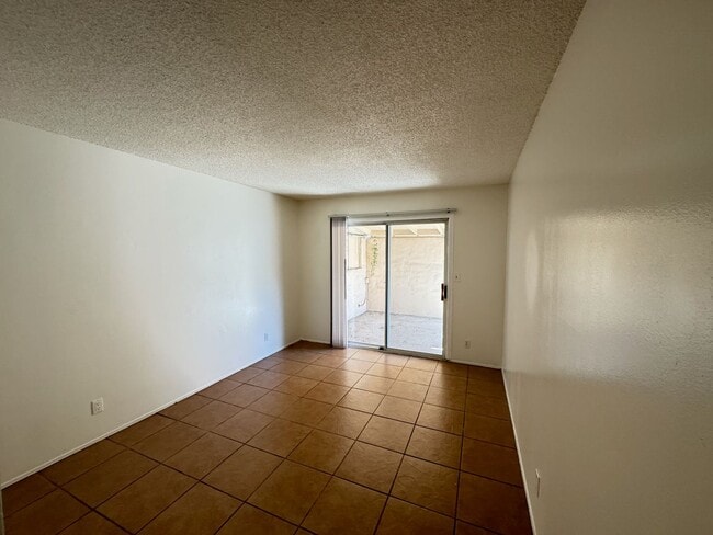 Building Photo - Comfortable and Affordable 2 Bedrooms, 1 B...